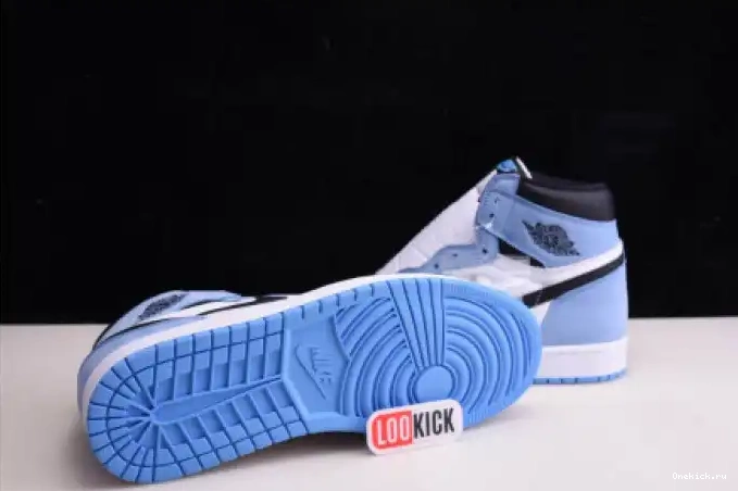 One Kick HIGH BLUE JORDAN RETRO WHITE AIR 1 UNIVERSITY BLACK 555088-134 0609
